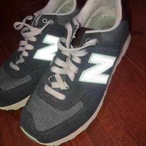New balance shoes